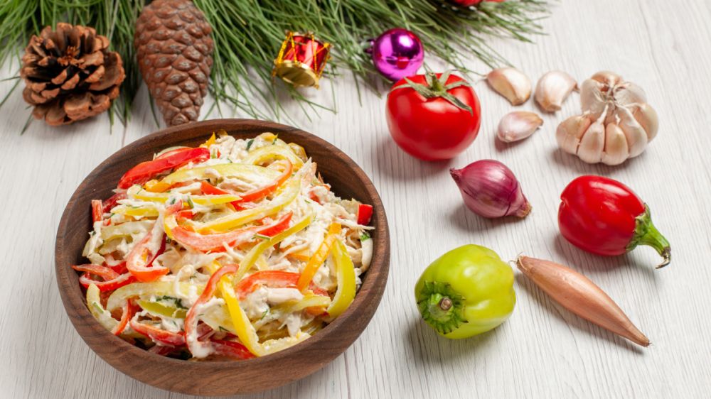 Салат «Снежная королева» для новогоднего стола: быстро, вкусно и празднично! Салат «Снежная королева» для новогоднего стола: быстро, вкусно и празднично!