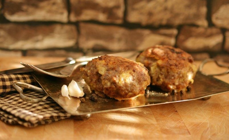 Котлеты с творогом: секрет сочности и неповторимый вкус Котлеты с творогом: секрет сочности и неповторимый вкус