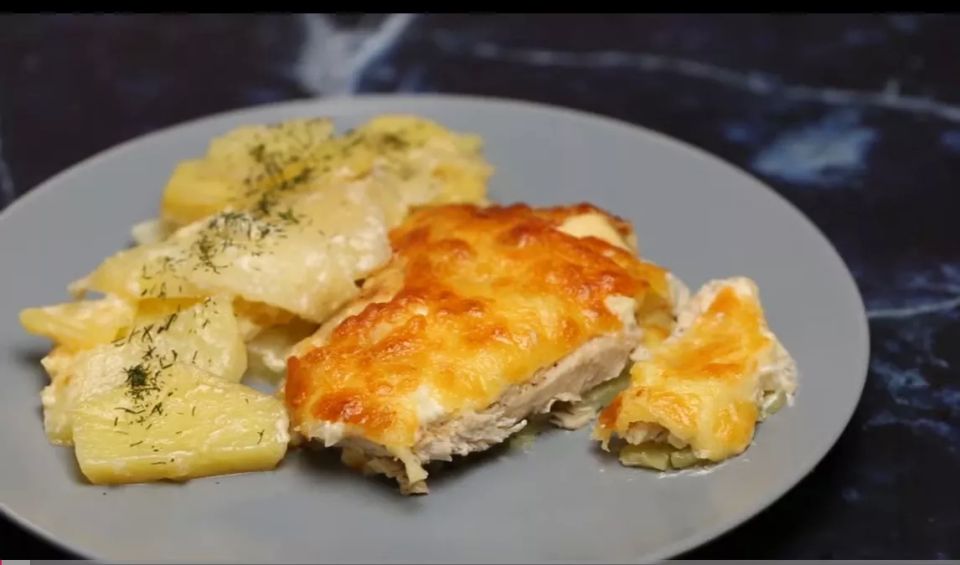 Мясо по-французски с куриным фаршем: диетический вариант для всей семьи Мясо по-французски с куриным фаршем: диетический вариант для всей семьи