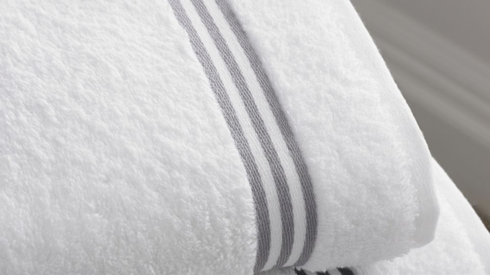 Секрет чистых полотенец: как удалить жирные пятна и вернуть свежесть Секрет чистых полотенец: как удалить жирные пятна и вернуть свежесть