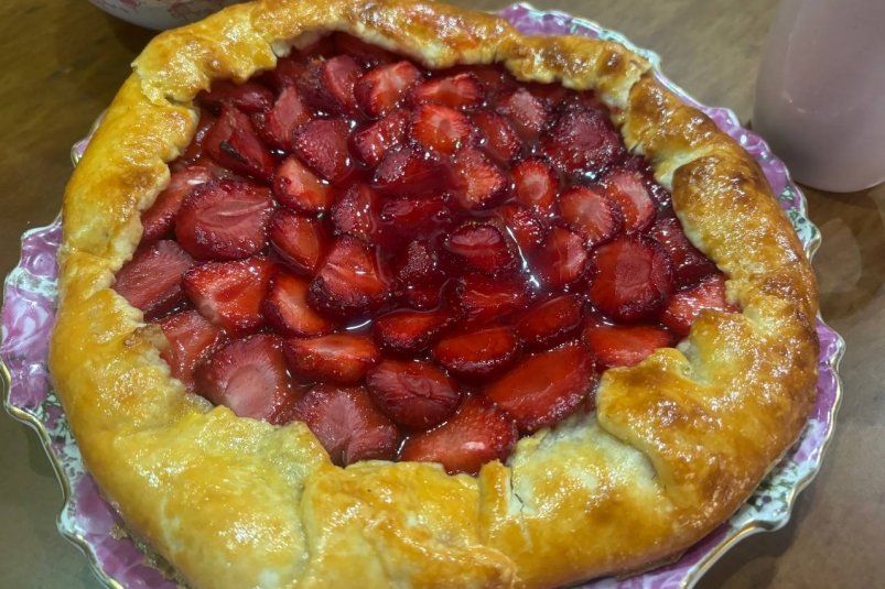 Клубничная галета: хрустящая корочка и сочная начинка, как мороженое! Клубничная галета: хрустящая корочка и сочная начинка, как мороженое!