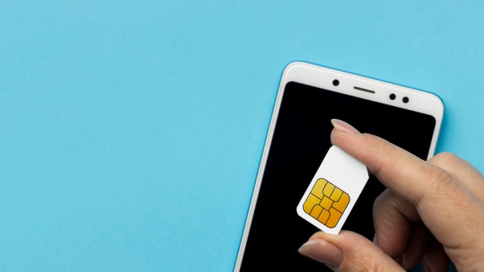 Что скрывается за миниатюрностью SIM-карты: разбираемся в её устройстве и функциях Что скрывается за миниатюрностью SIM-карты: разбираемся в её устройстве и функциях