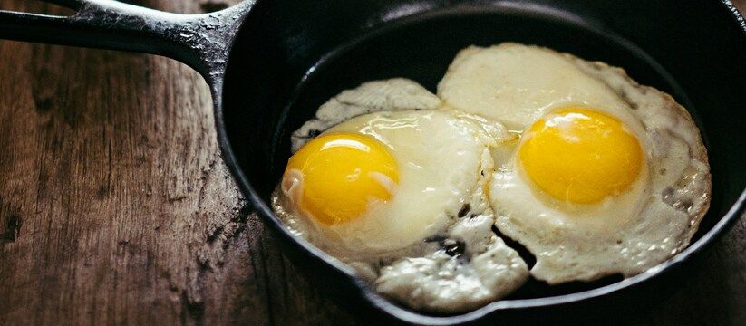 Яичница на огуречном соке: необычный способ удивить вкусом