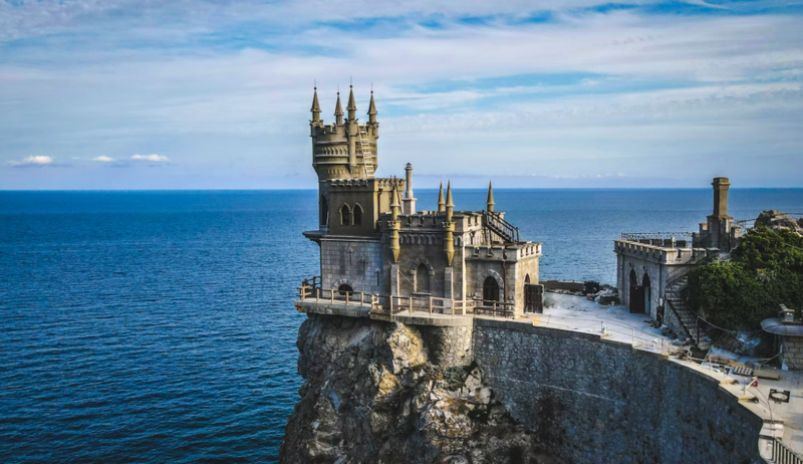 Уникальные сувениры из Крыма: искушение для современных путешественников