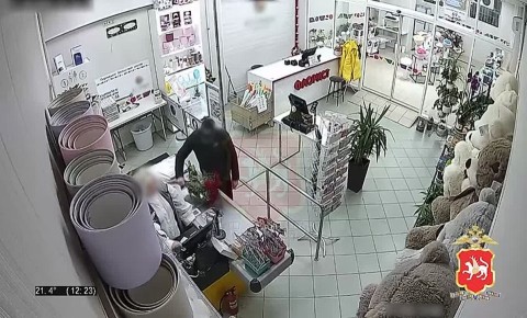 Полицейские Казани задержали похитителя цветов