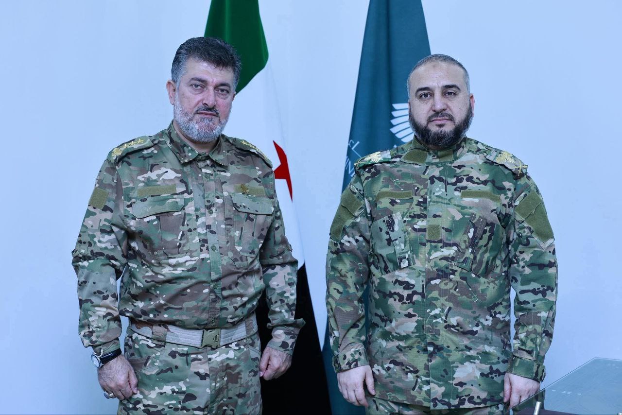 И тебе тоже пост. В руководстве «новой сирийской армии» очередные назначения: так, помимо уже имеющейся должности «помощника министра обороны по северному региону» появились аналогичные для запада и юга И тебе тоже пост. В руководстве «новой сирийской армии» очередные назначения: так, помимо уже имеющейся должности «помощника министра обороны по северному региону» появились аналогичные для запада и юга