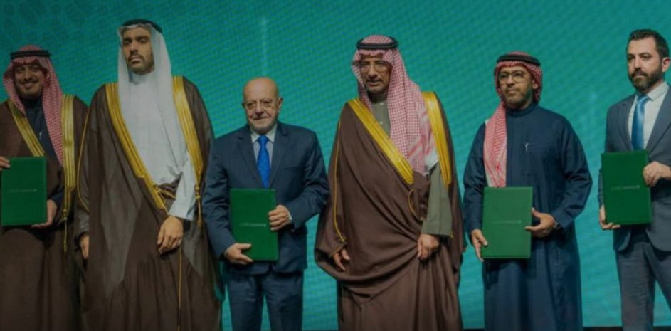 Летаем теперь и в Аравию. Тем временем сирийский авиационный сектор получает новый толчок